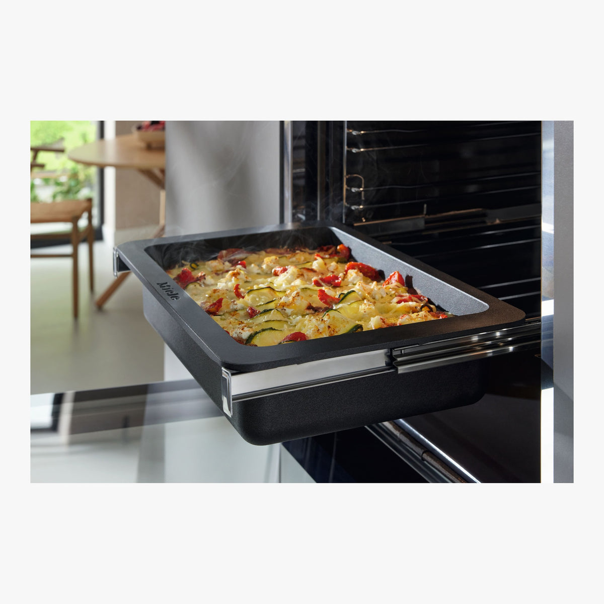 Miele Indbygningsovn DGC 7250 CulinArt Clean Steel