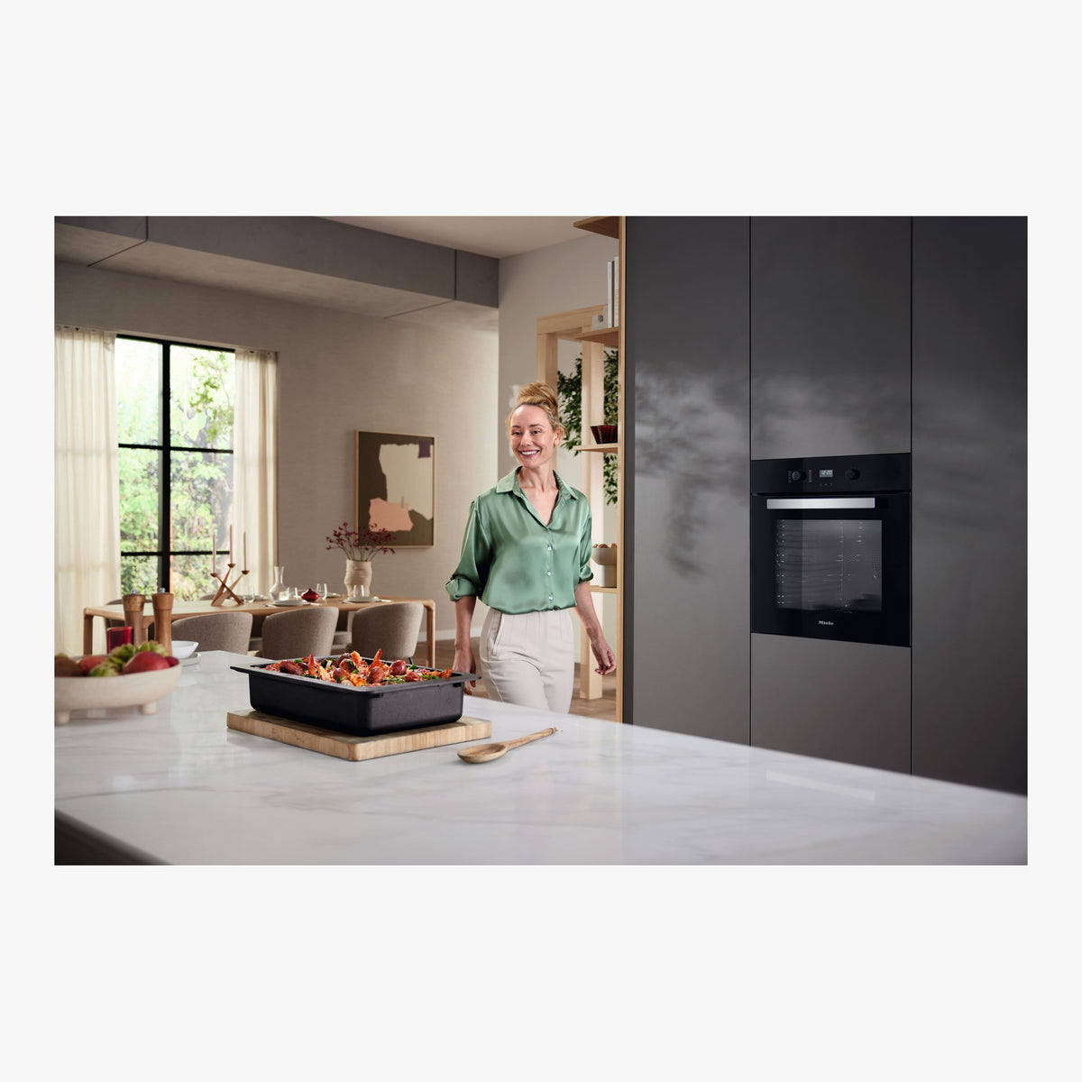 Miele Indbygningsovn H 2455 BP ACTIVE