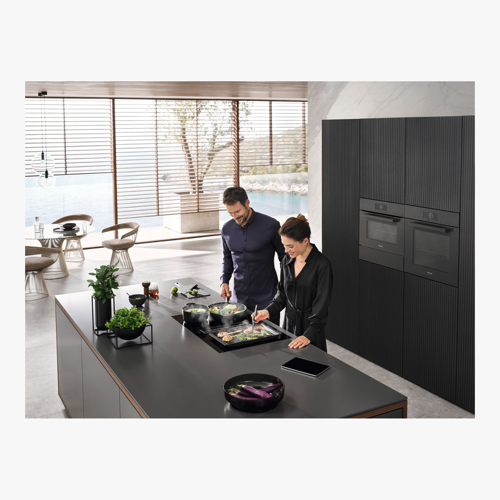 Miele Induktionskogeplade med emhætte KMDA 7473-1 FL Silence