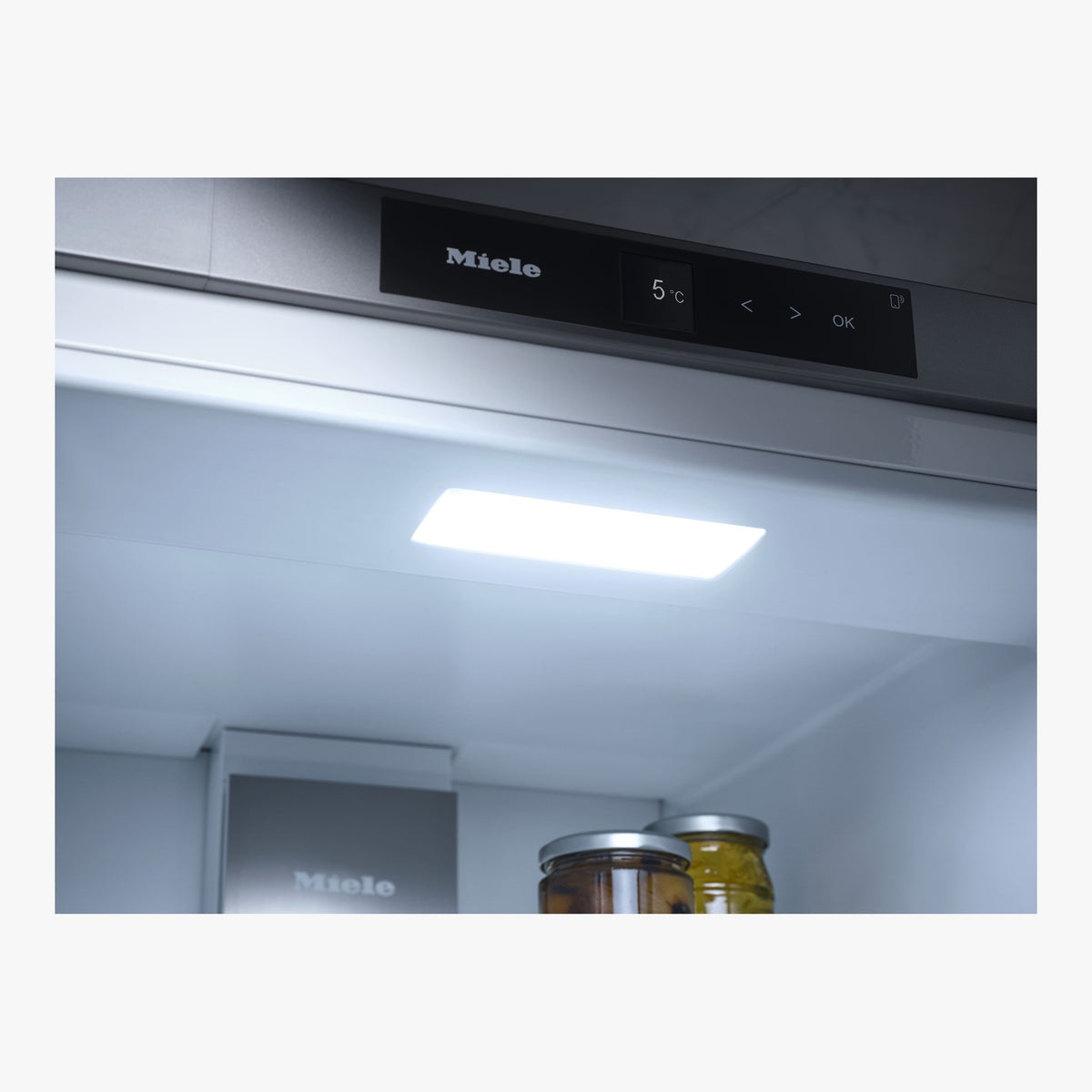 Miele Integrerbart køleskab K 7747 C