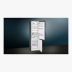 Siemens Køle-/fryseskab KG39E8XBA